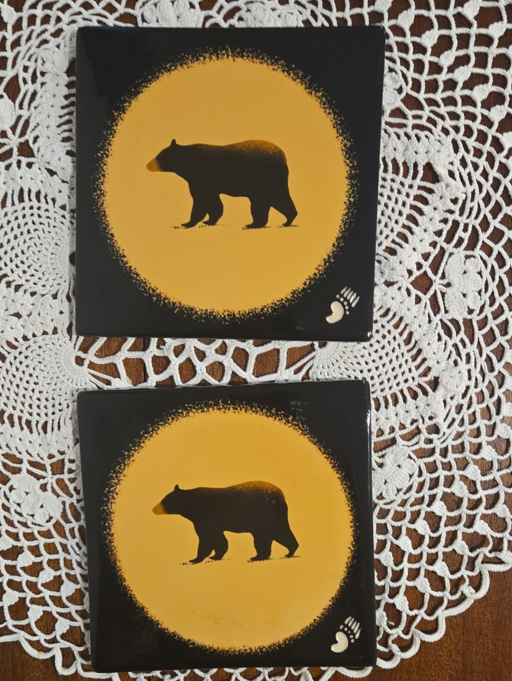 Bear Silhouette Trivets Set in Black and Tan